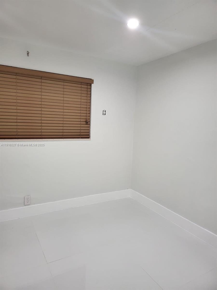 9375 SW 40th Terrace 203 — photo 5