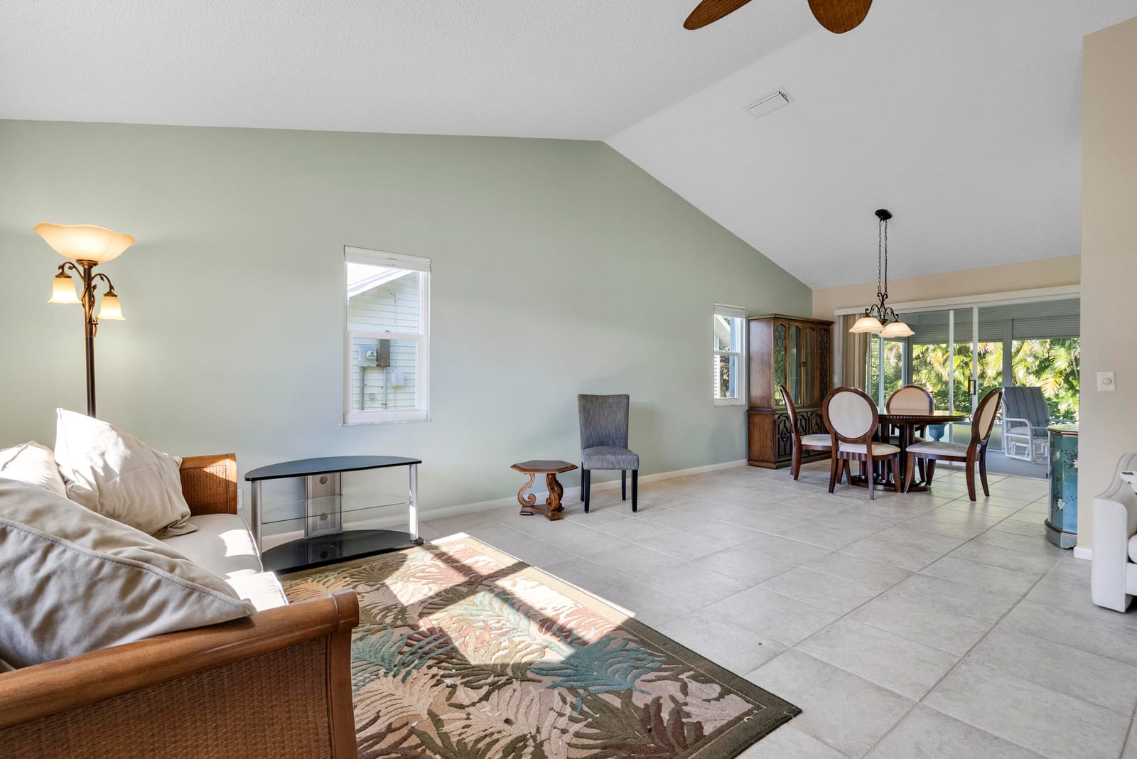 6760 SE Lillian Court — photo 12