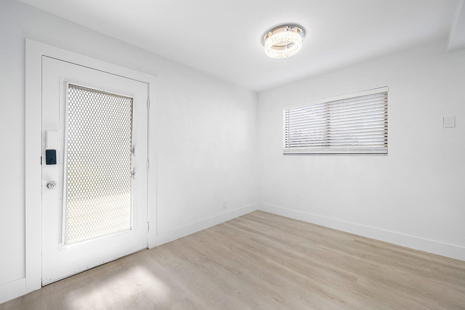 15036 Ashland Lane 43 — photo 4