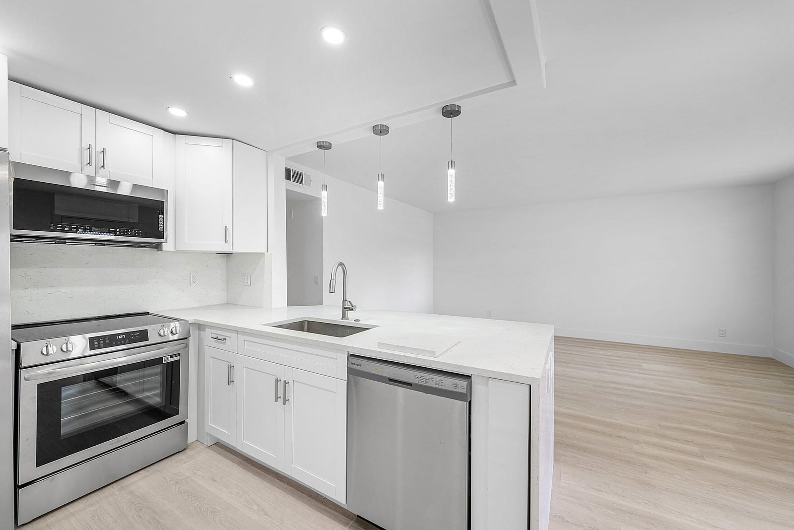 15036 Ashland Lane 43 — photo 8