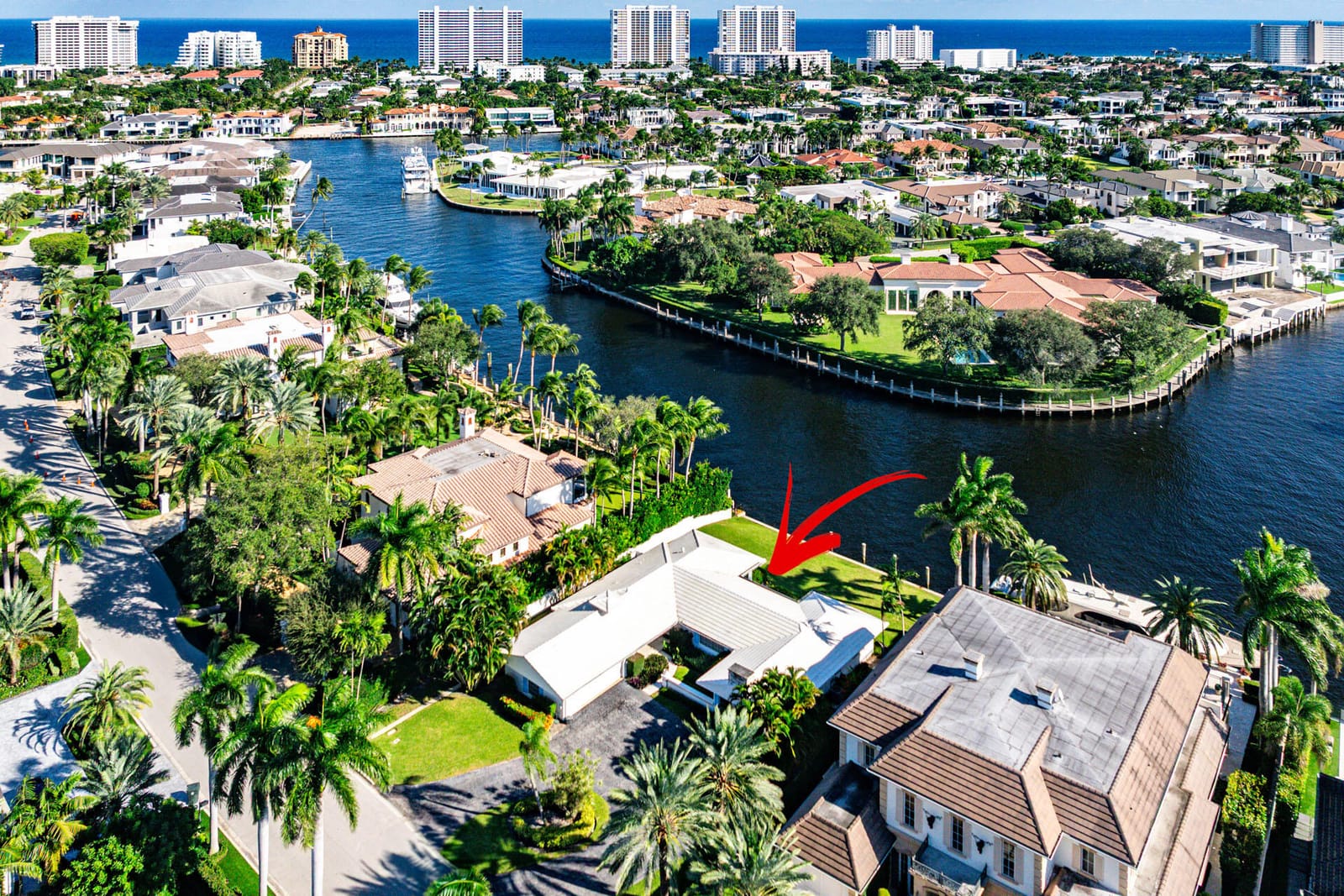 368 S Maya Palm Drive — photo 2