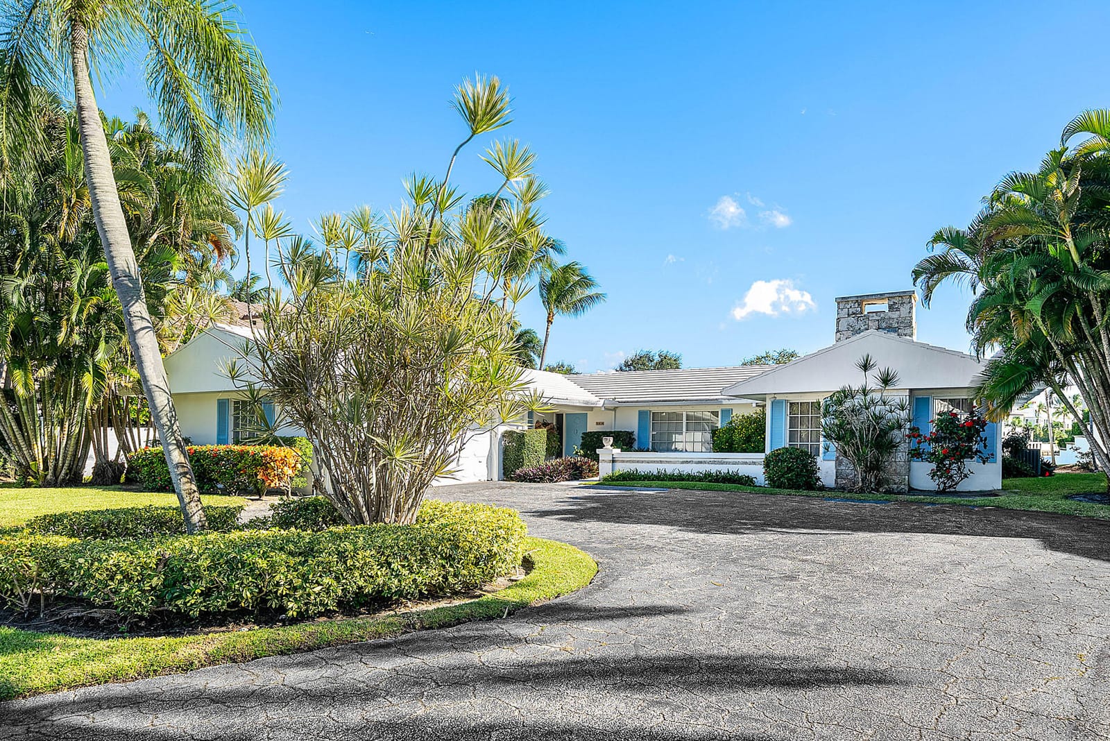 368 S Maya Palm Drive — photo 3