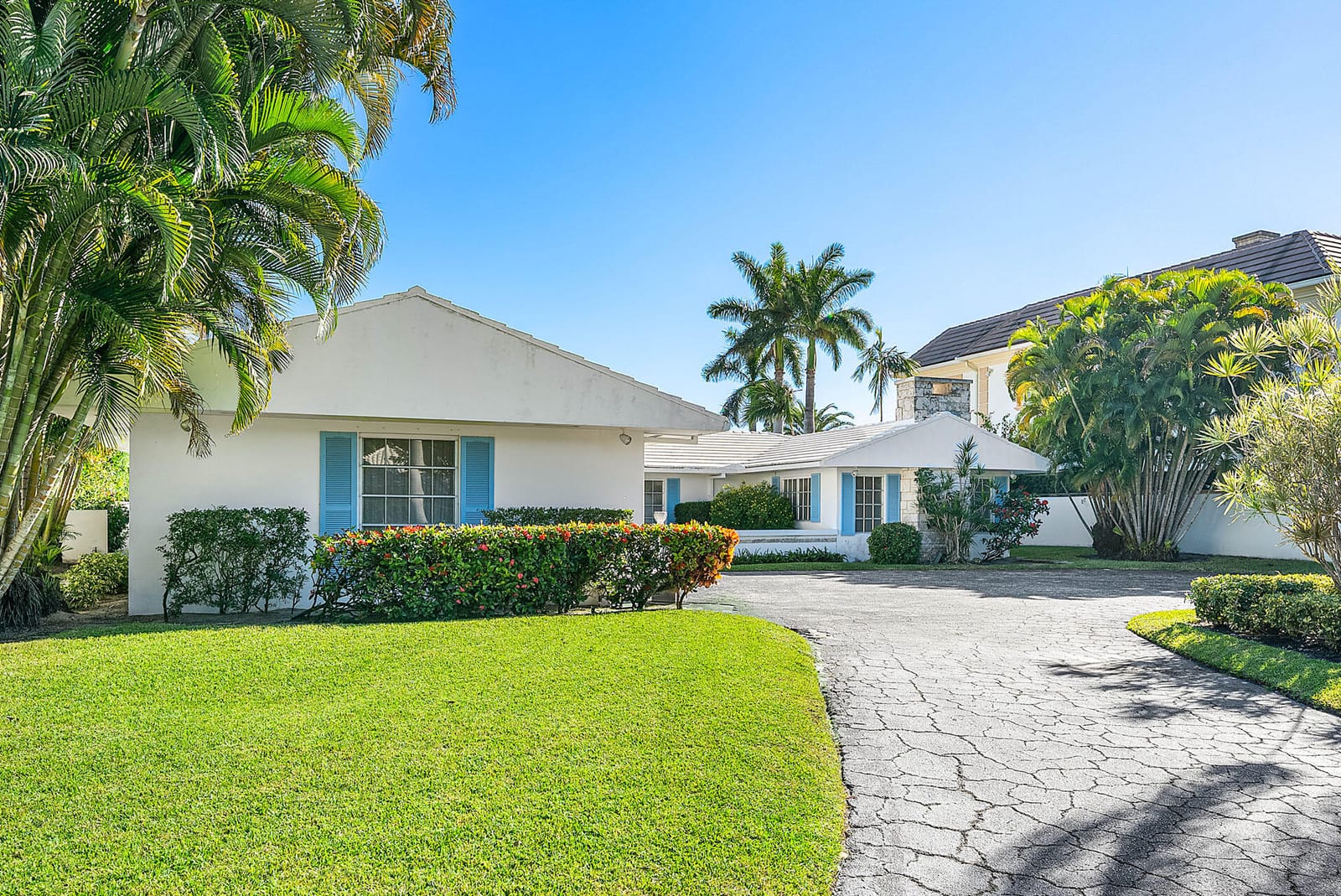 368 S Maya Palm Drive — photo 8