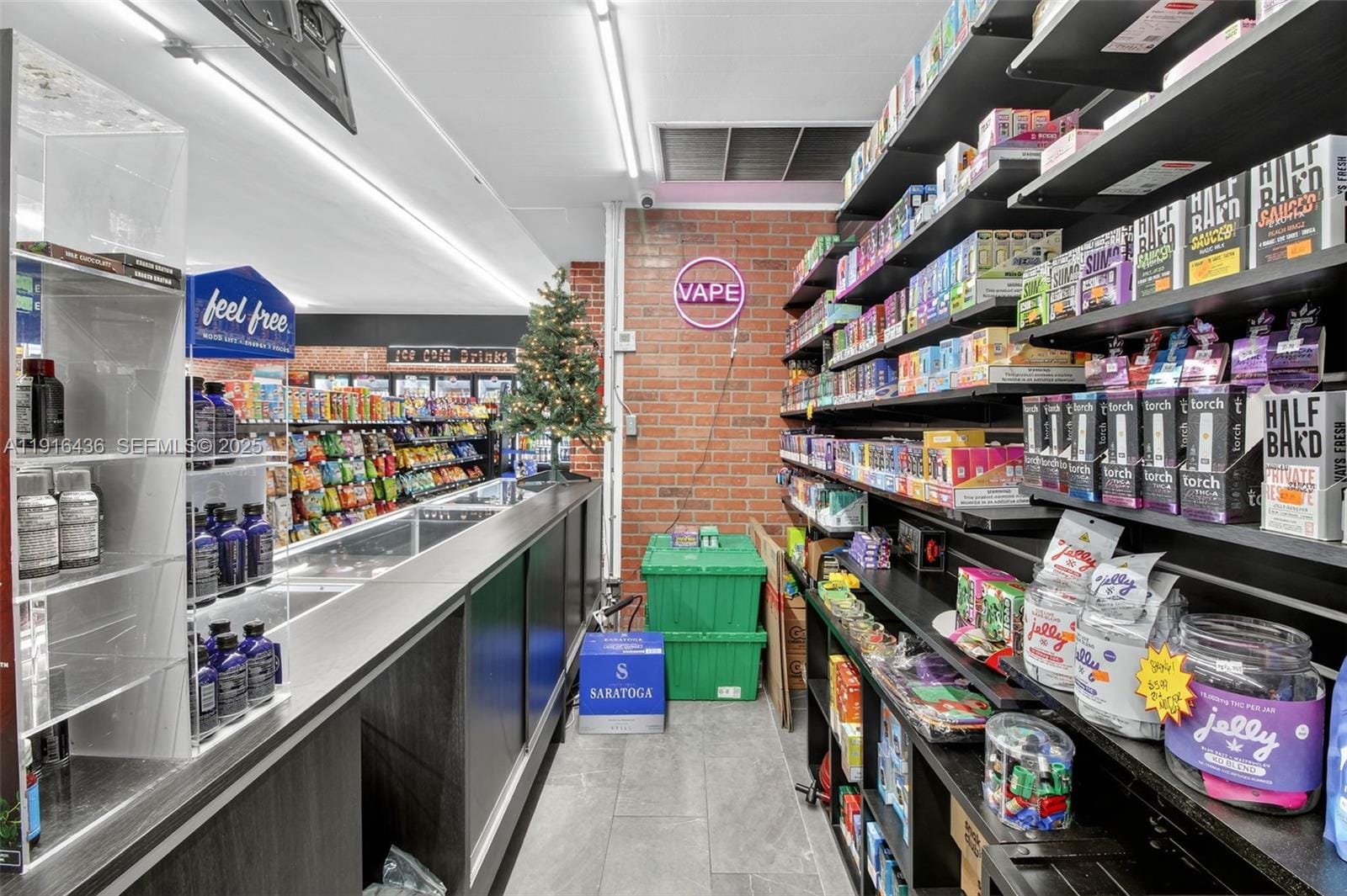 Convenience S/Smoke Shop Convenience S/smoke Shop Store & Smoke Shop For Sa — photo 12