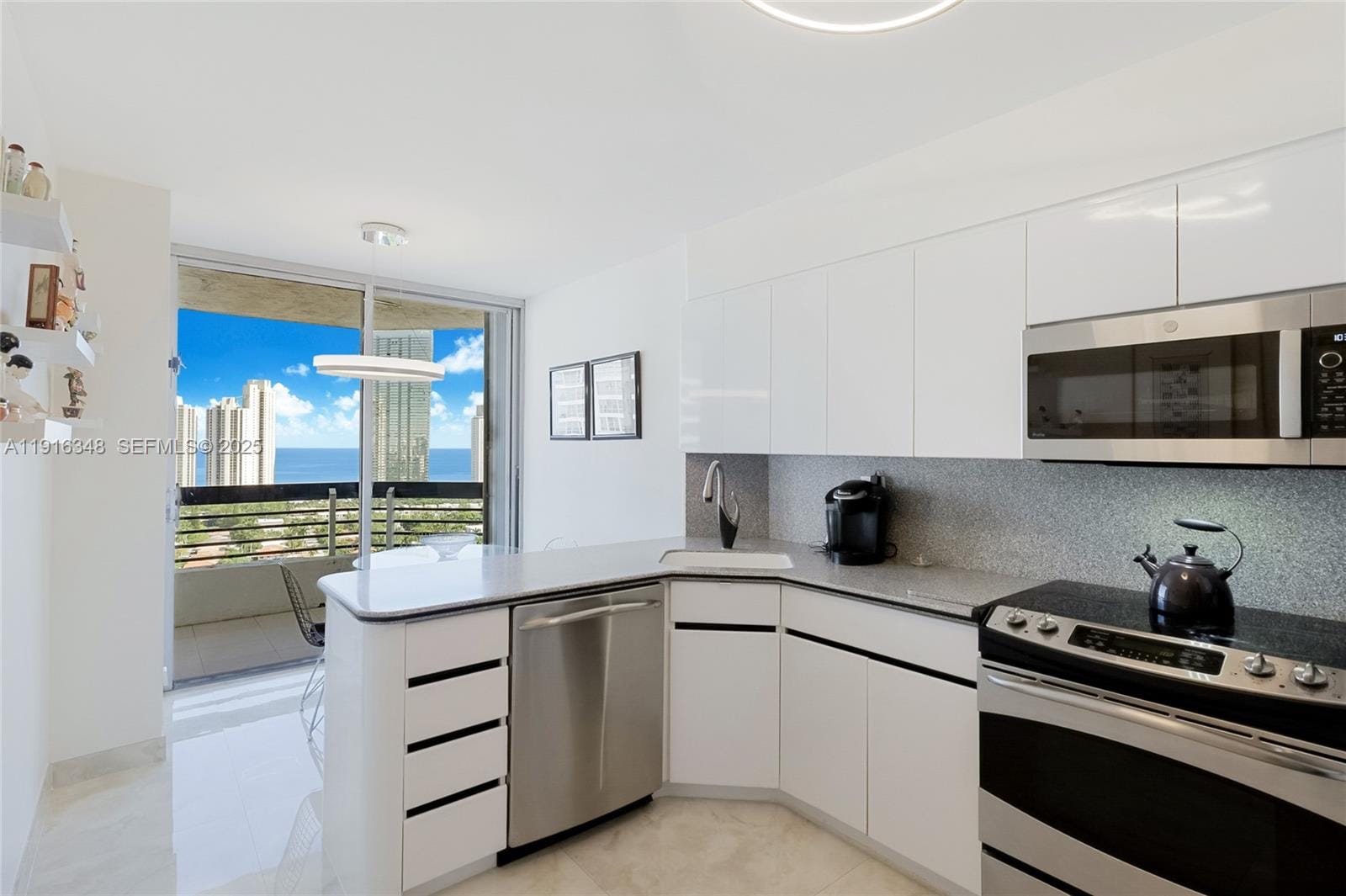 19101 NE 36th Court 2611, Aventura, FL 33180 photo 16