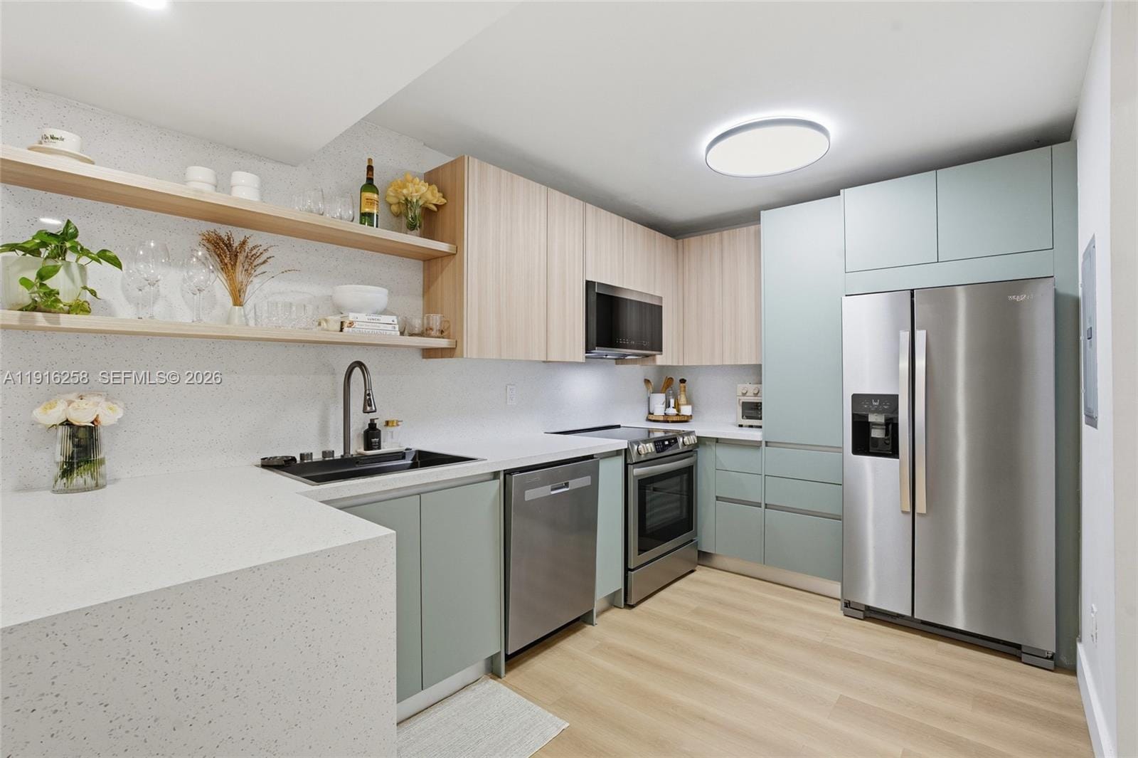1100 11th Street 405, Miami Beach, FL 33139