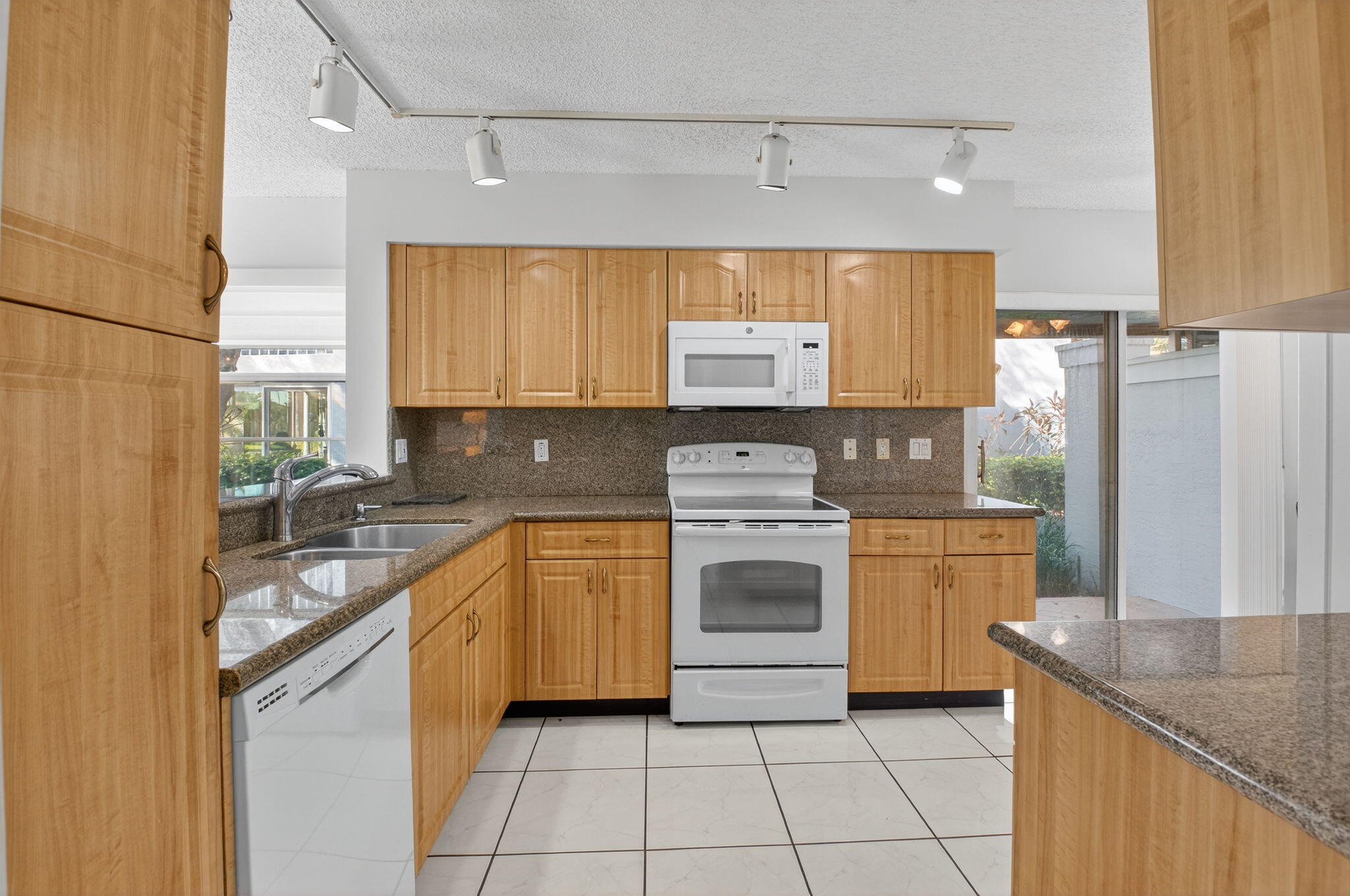 7342 Lake Meadow Way 102, Boynton Beach, FL 33437, Boynton Beach