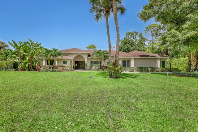 8659 Thousand Pines Circle, sold in Thousand Pines, West Palm Beach, FL