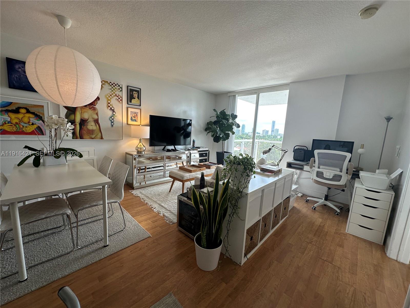 900 SW 8th Street 1010, Miami, FL 33130, Miami