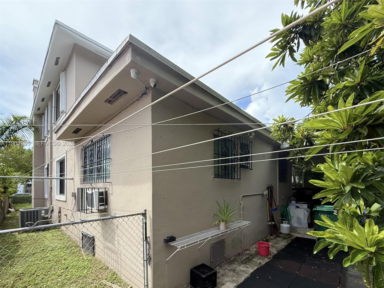 1835 SW 10th Street — photo 8