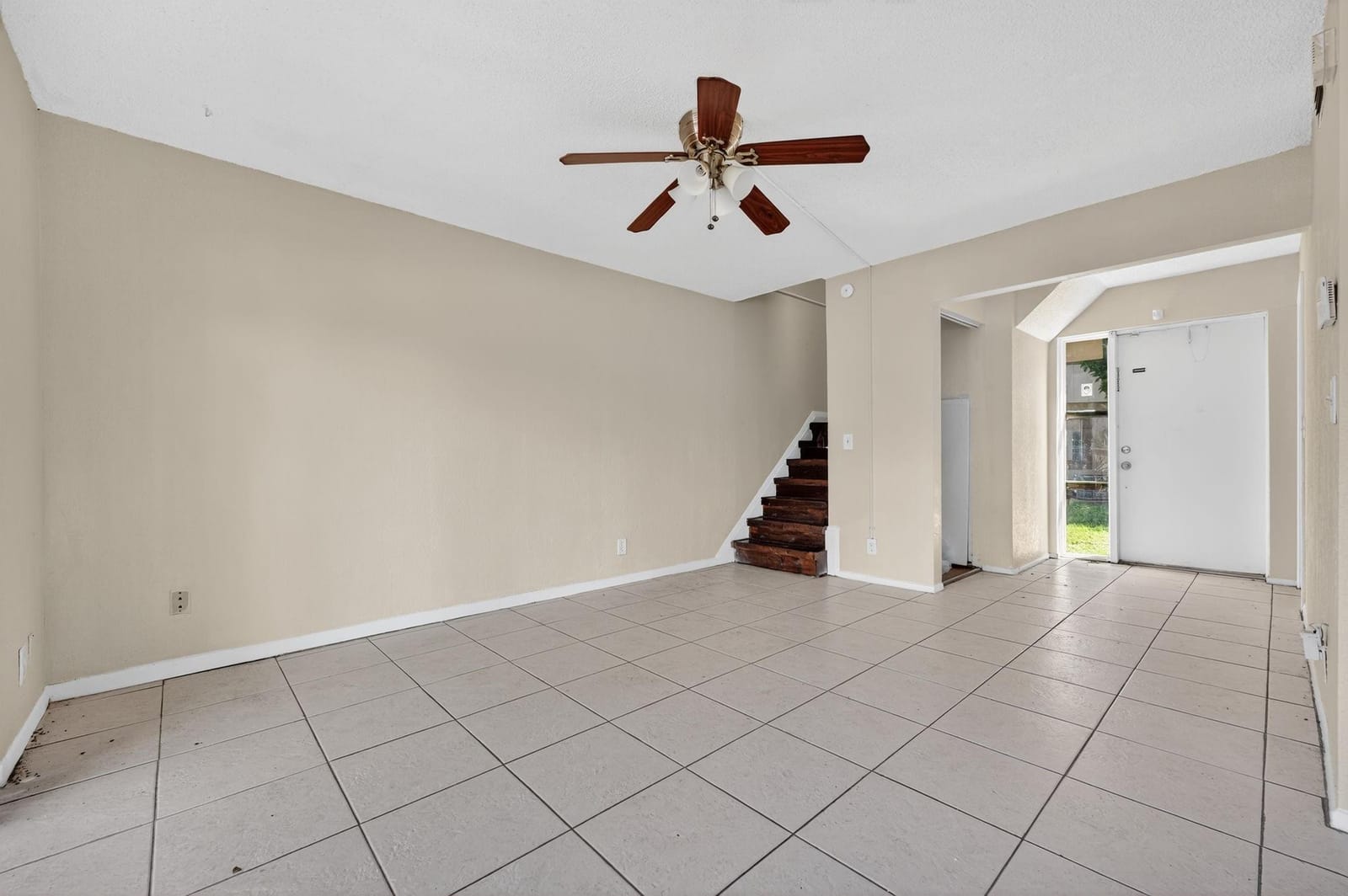 2218 NW 58th Avenue 27A, Lauderhill, FL 33313 photo 11
