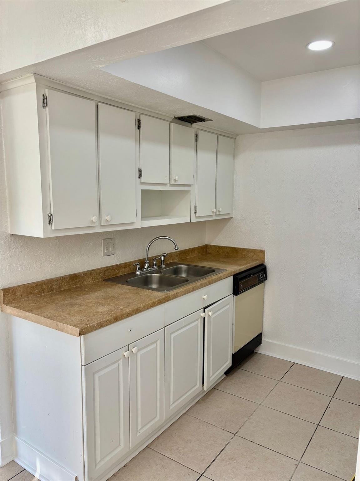 2218 NW 58th Avenue 27A, Lauderhill, FL 33313 photo 12