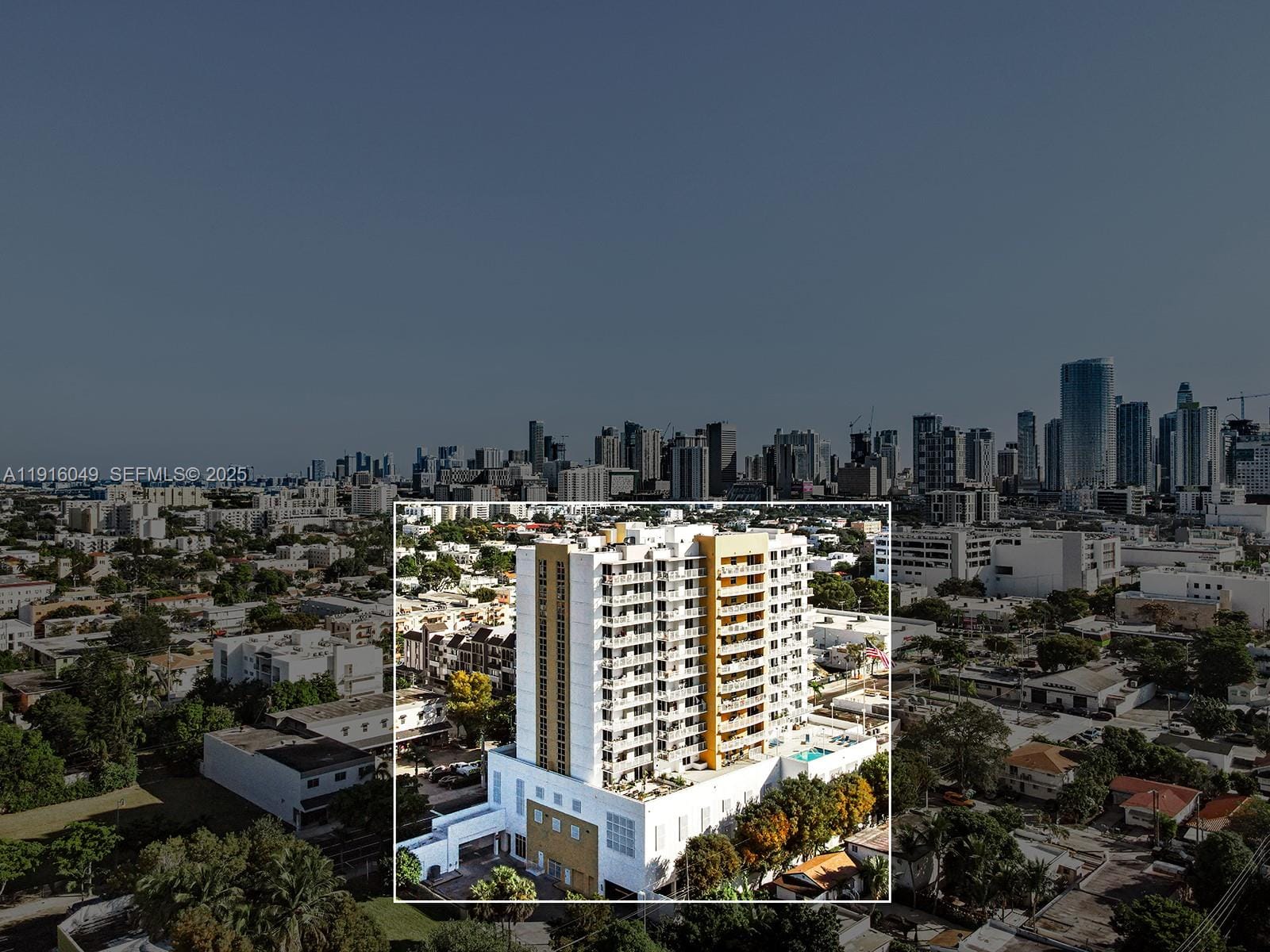 900 SW 8th Street 1208, Miami, FL 33130 photo 17