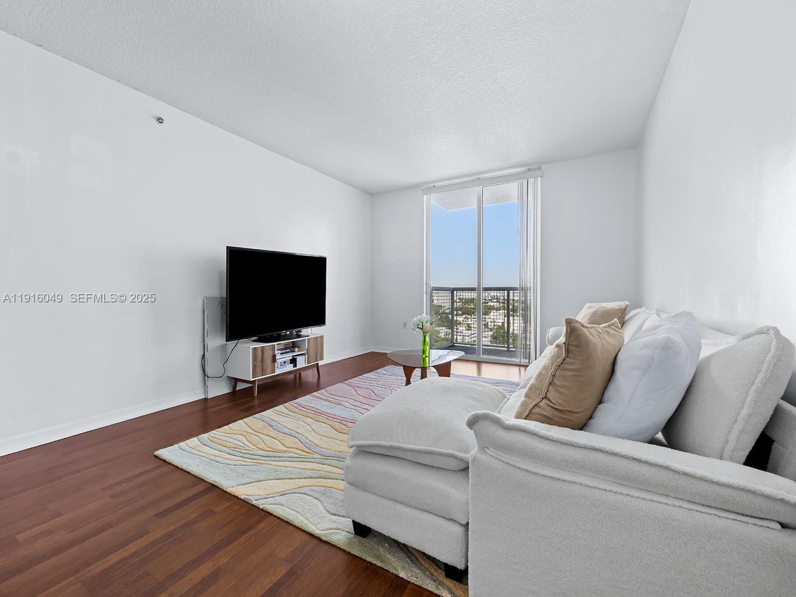 900 SW 8th Street 1208, Miami, FL 33130 photo 4