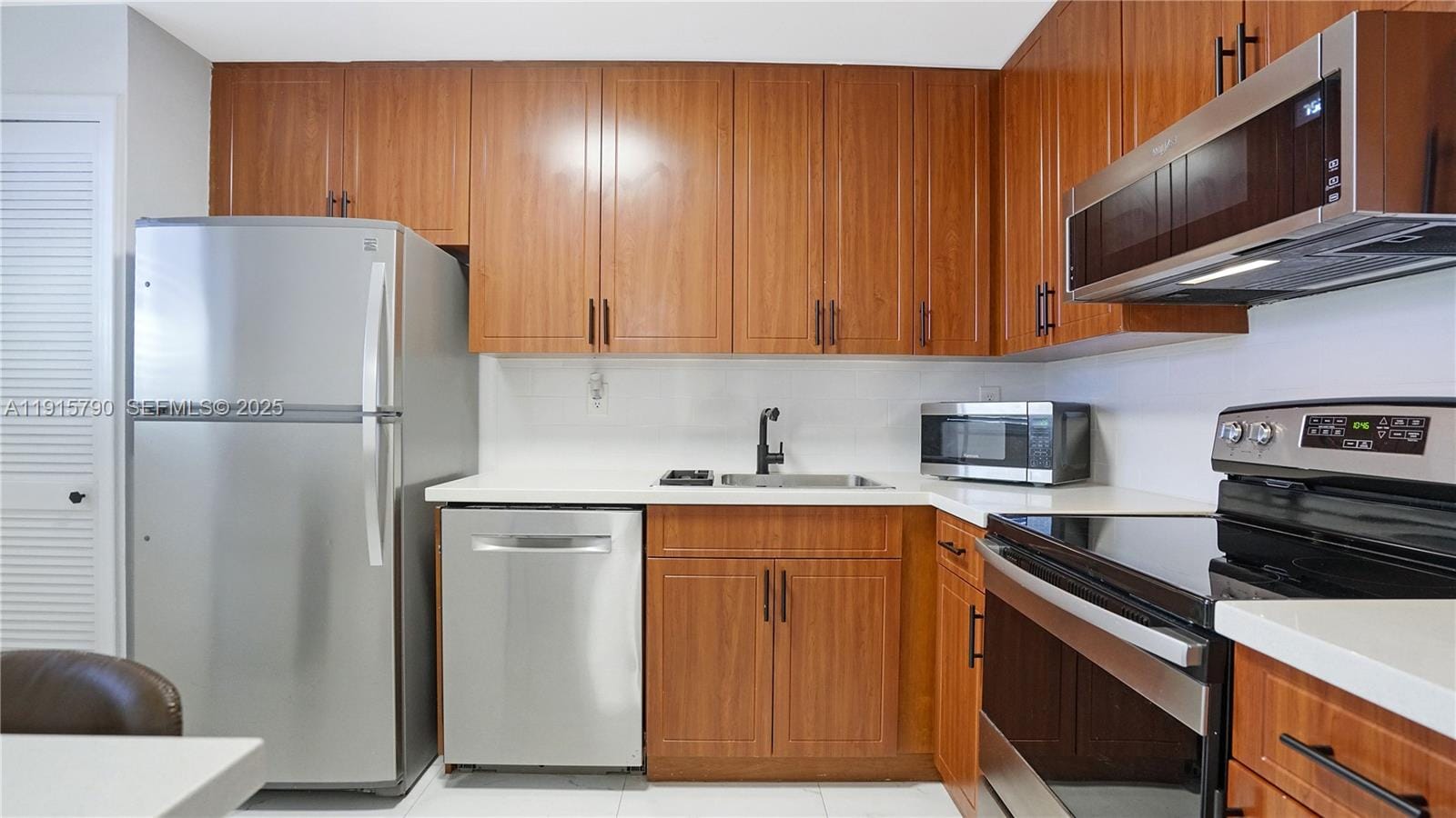 8255 Abbott Avenue 403, Miami Beach, FL 33141 photo 4