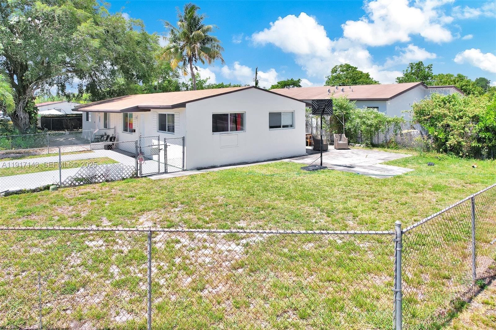 9164 NW 30th Court, Miami, FL 33147 photo 2