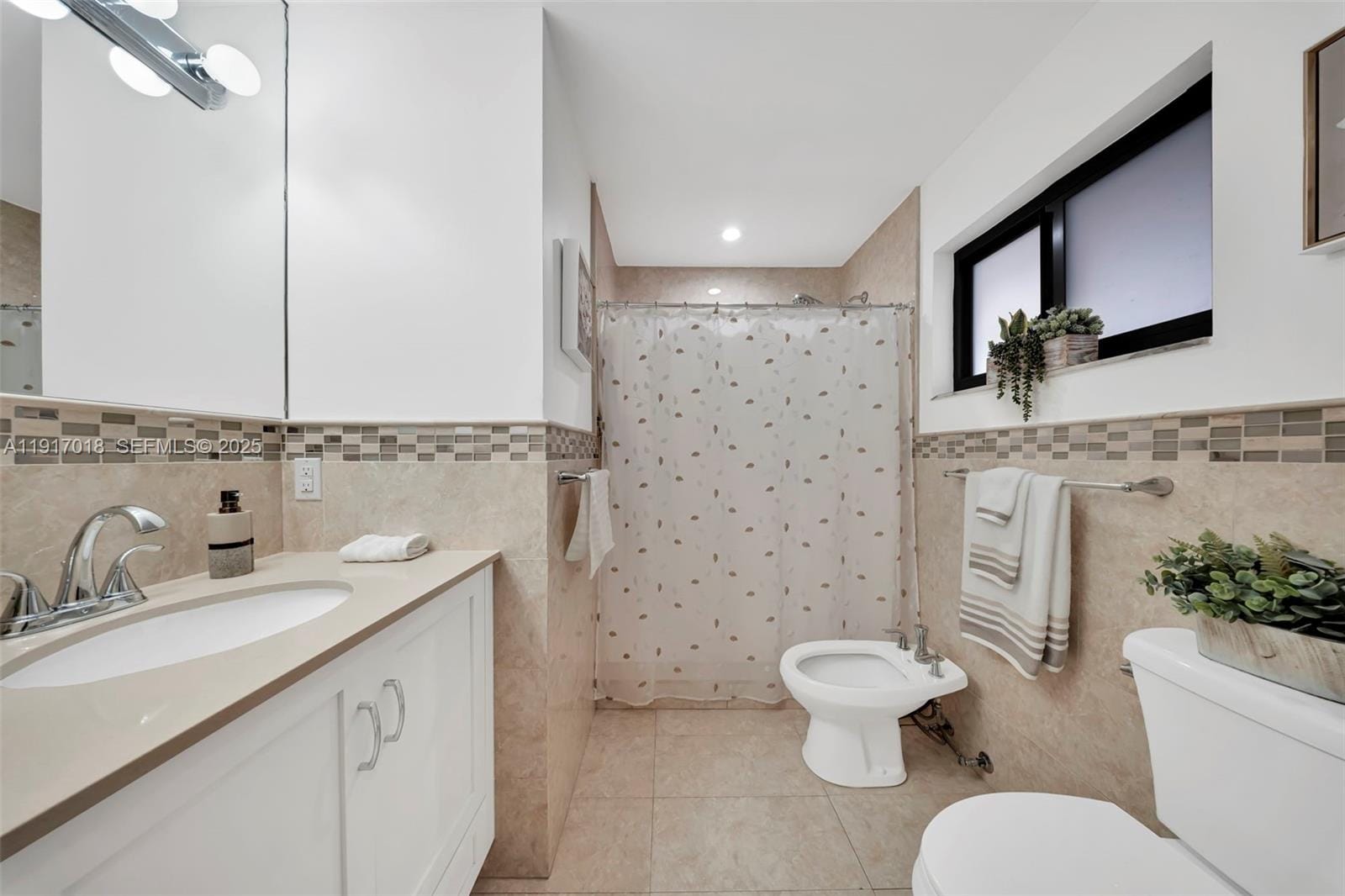 202 NW 60th Avenue, Miami, FL 33126 photo 13