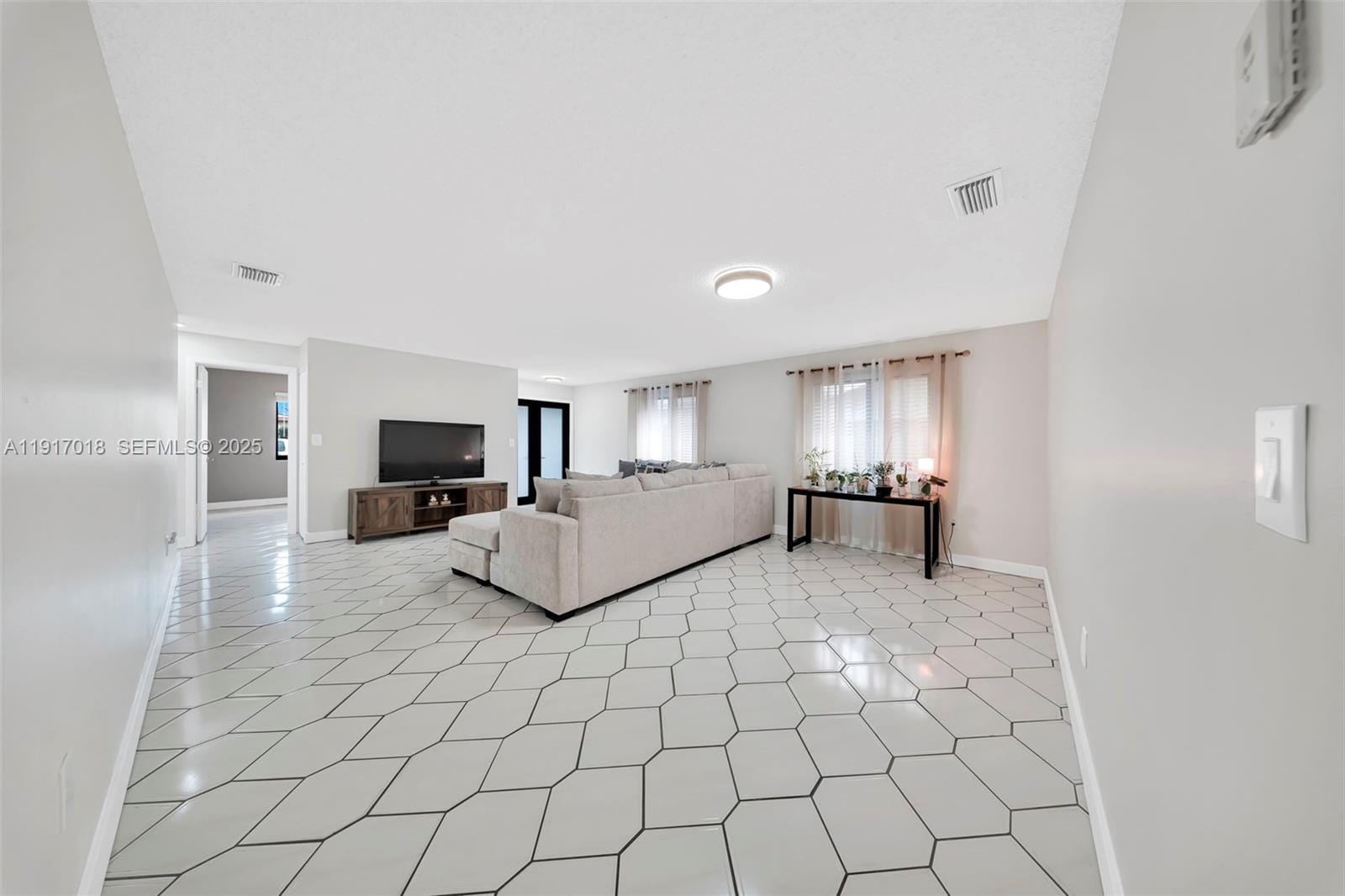 202 NW 60th Avenue, Miami, FL 33126 photo 7