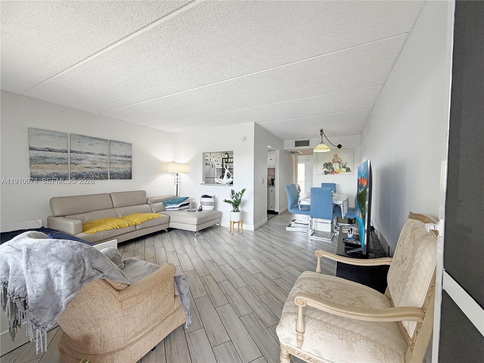 500 W Village Green Circle W 203, Palm Springs, FL 33461, Palm Springs