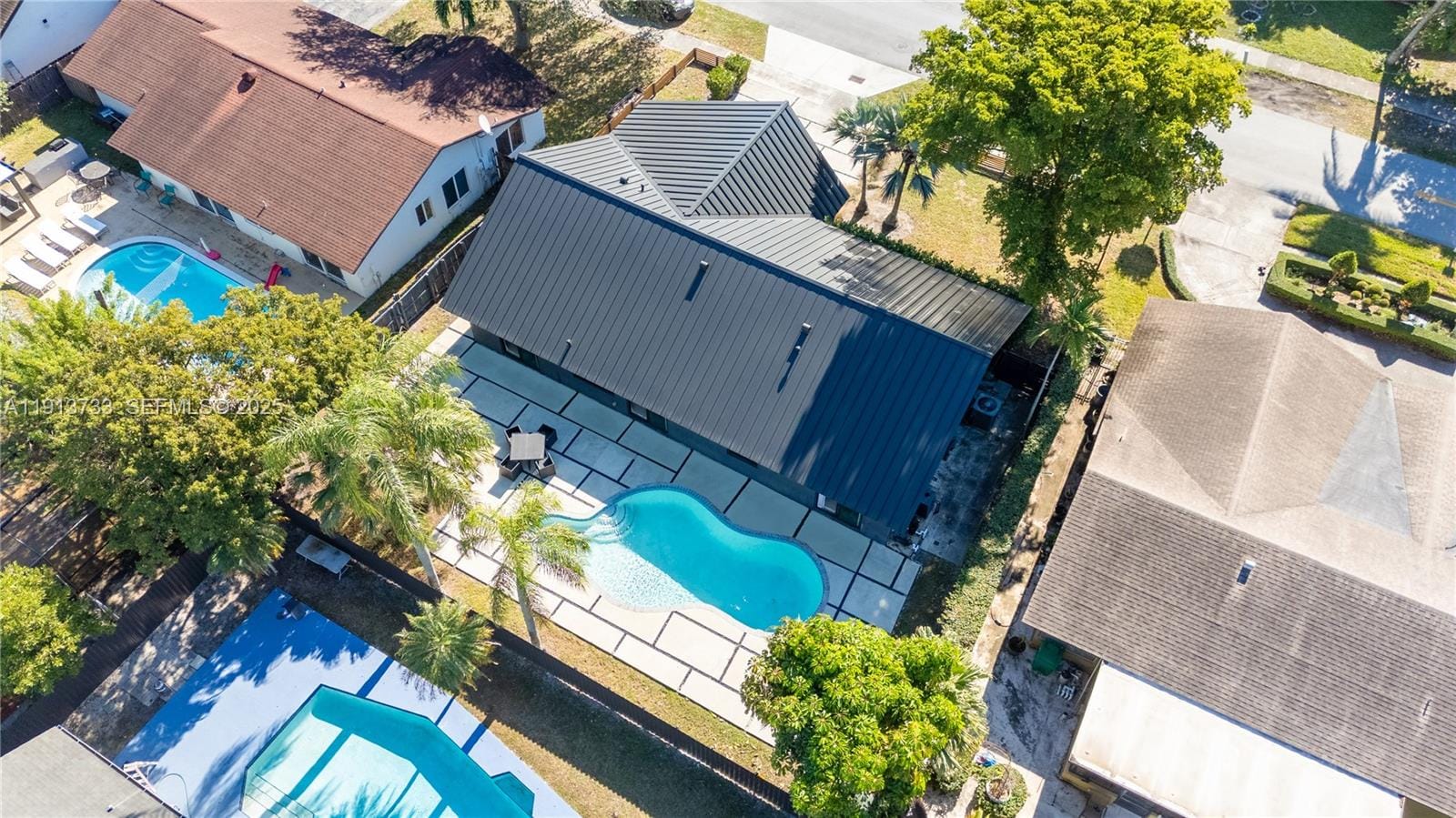 841 NE 205th Street, Miami, FL 33179 photo 3