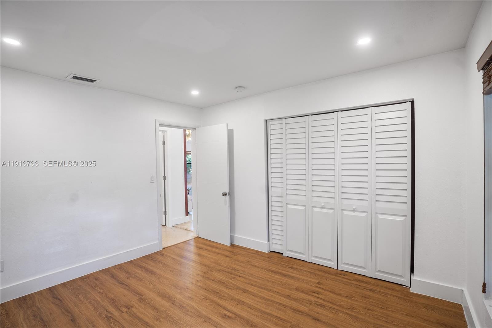 841 NE 205th Street, Miami, FL 33179 photo 25