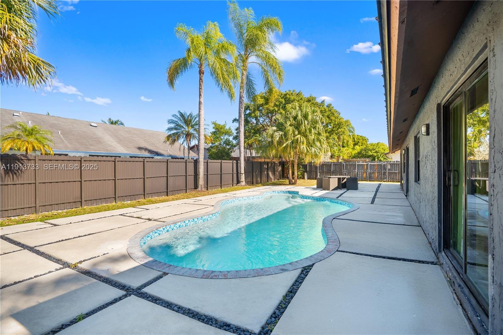841 NE 205th Street, Miami, FL 33179 photo 6