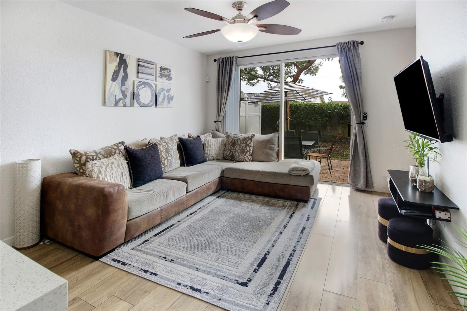 8256 Prestige Commons Drive 8256 — photo 8