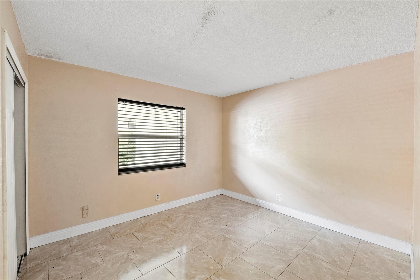 3141 NW 47th Terrace 130 — photo 10