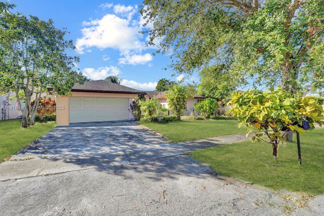 2350 E Lake Miramar Circle, Miramar, FL 33025 photo 3