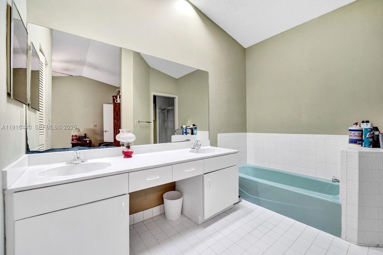2350 E Lake Miramar Circle, Miramar, FL 33025 photo 24