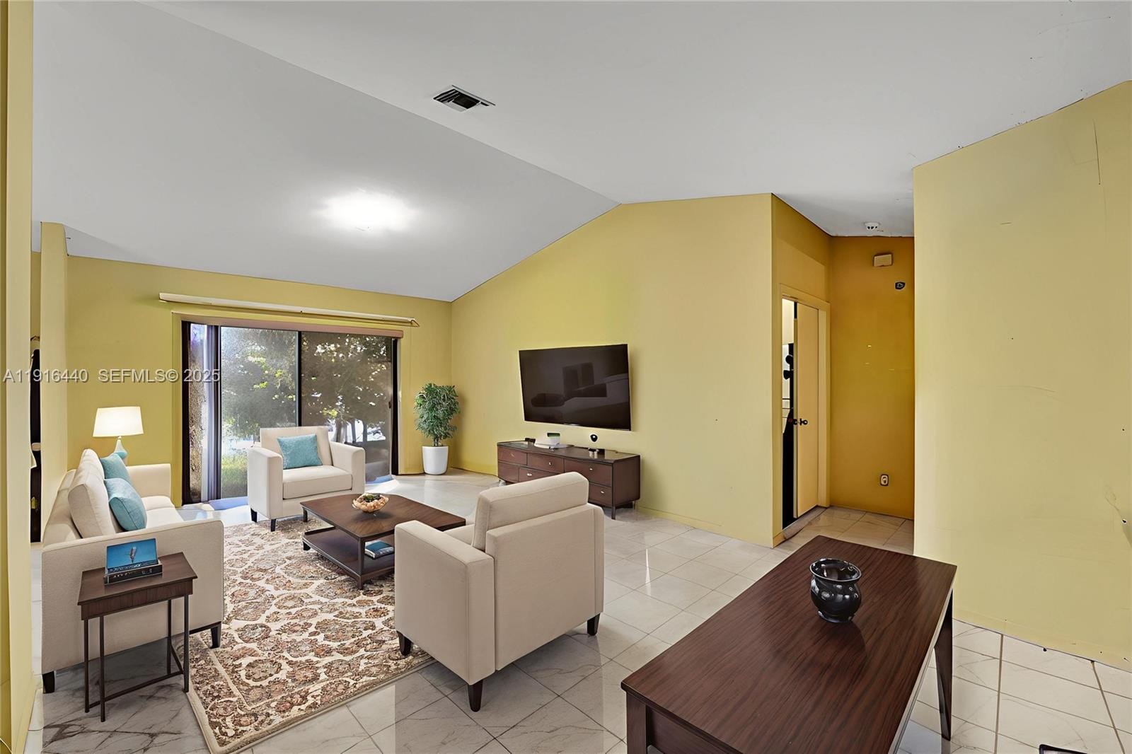 2350 E Lake Miramar Circle, Miramar, FL 33025 photo 5