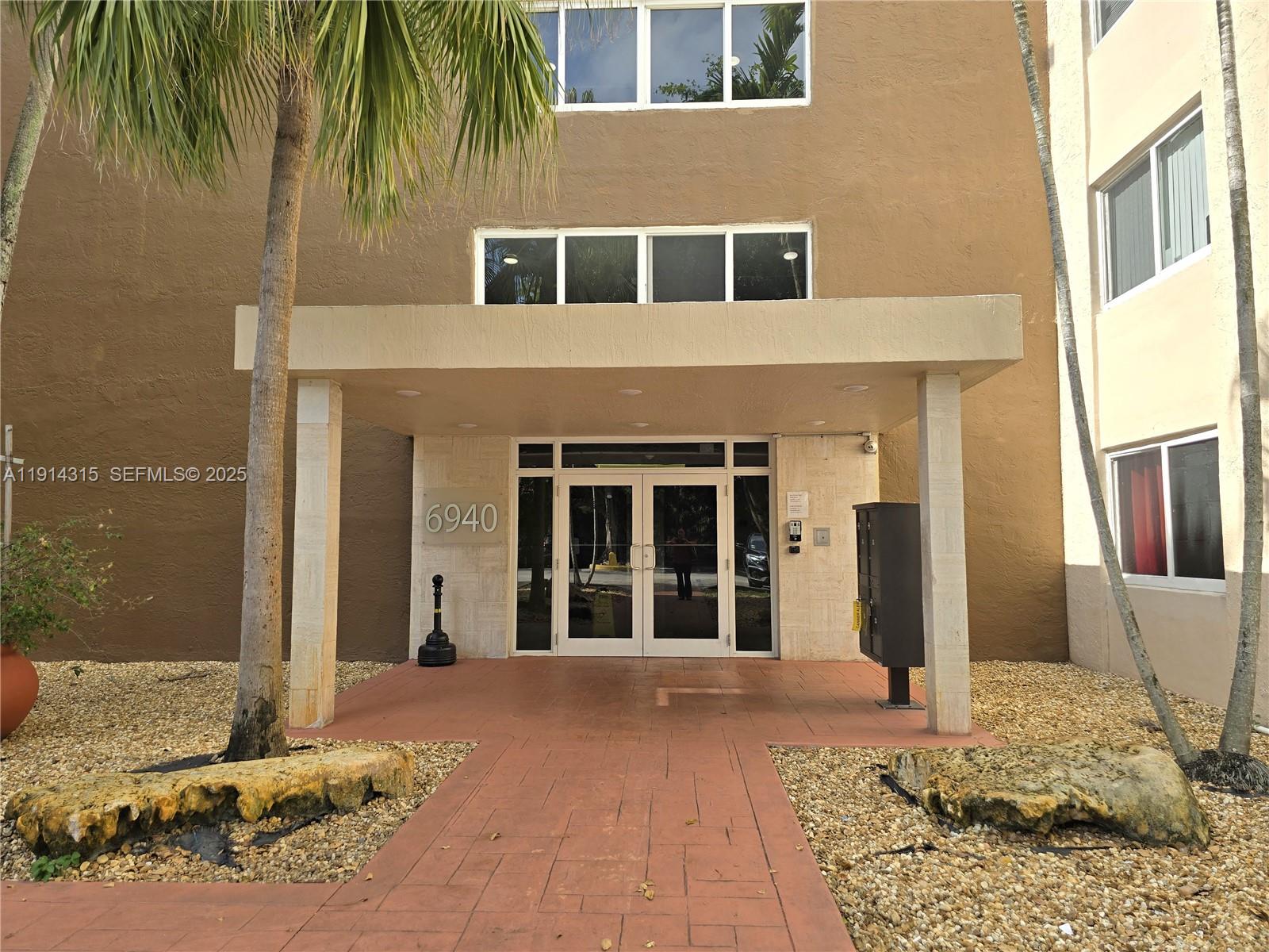 6940 Miami Gardens Drive 1-319, Hialeah, FL 33015, Hialeah