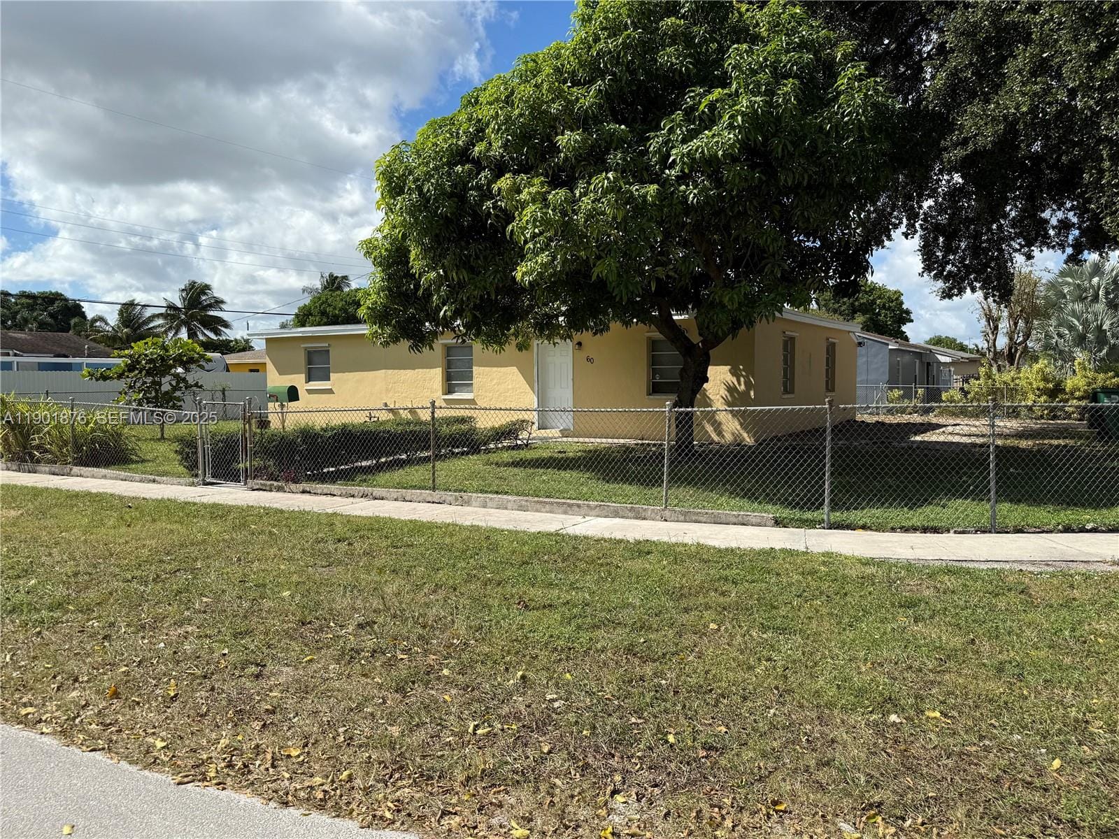 60 Bahman Avenue, Opa-Locka, FL 33054 photo 2