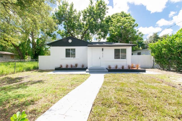 1420 NW 58th Terrace, sold in Orange Heights, Miami, FL