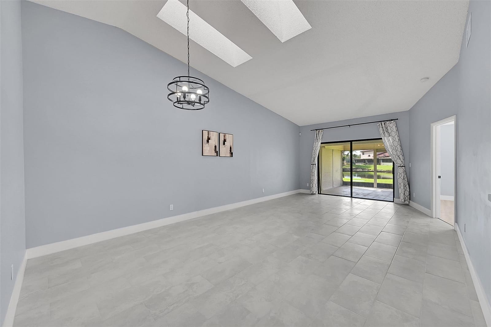 3313 Inverrary Boulevard 3313 — photo 5