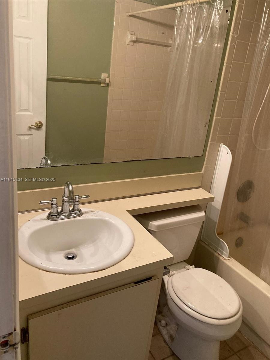 3045 NW 118th Drive 227-F — photo 11