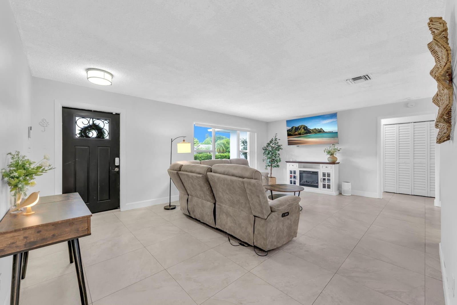 10015 NW 83rd Street — photo 7