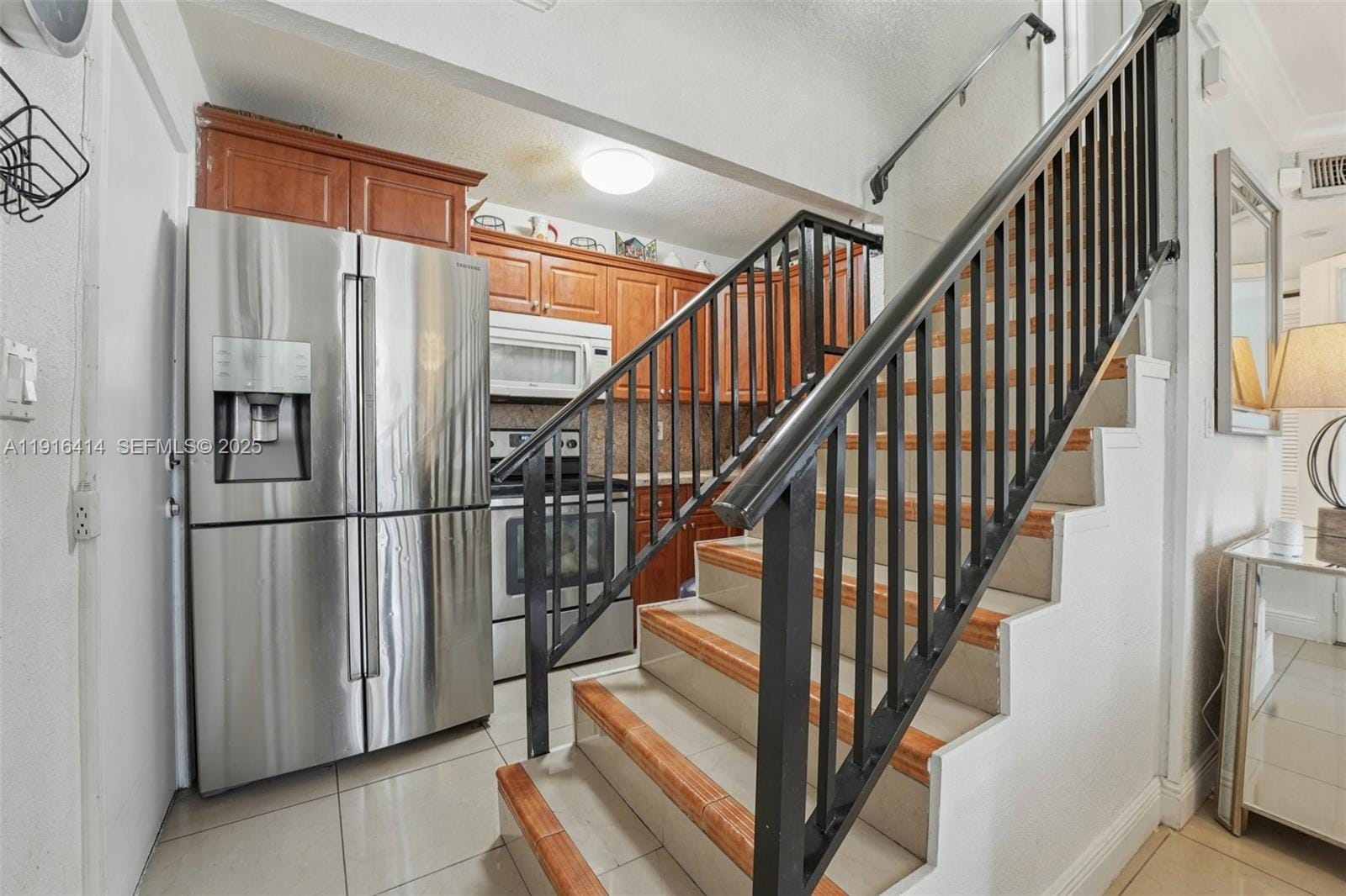 8001 W 6th Avenue M, Hialeah, FL 33014 photo 4