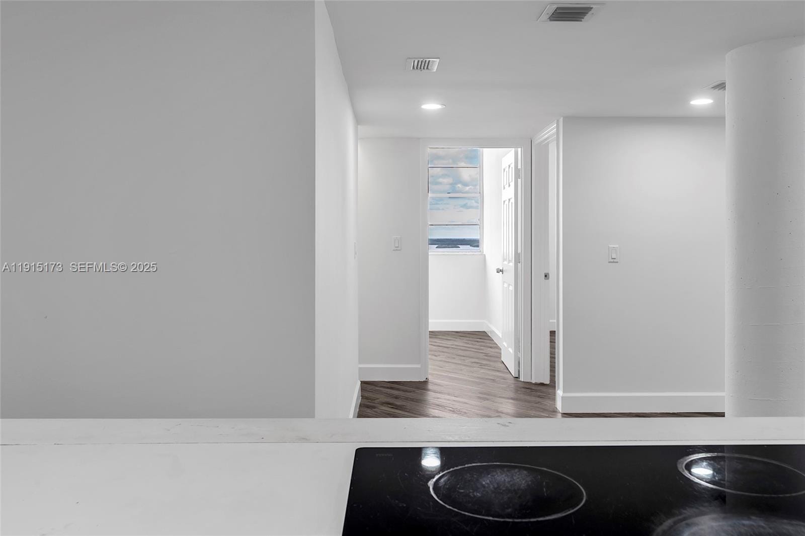 825 Brickell Bay Drive 1942 — photo 11