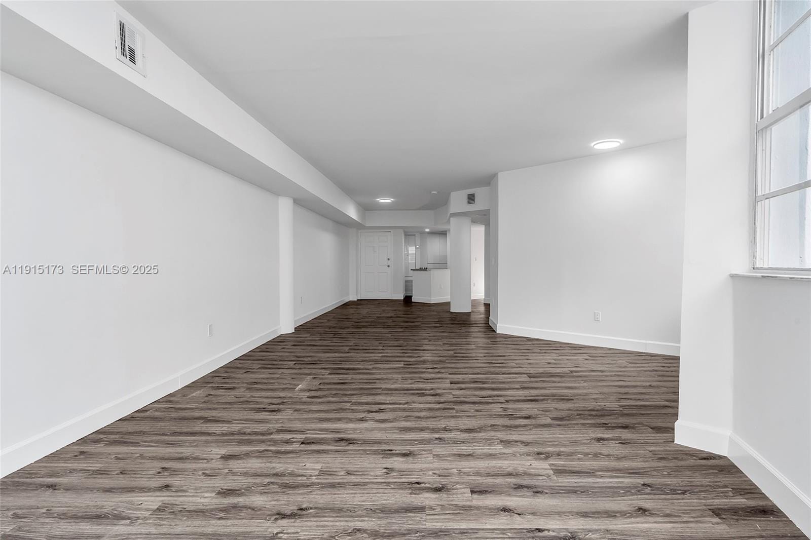 825 Brickell Bay Drive 1942 — photo 12