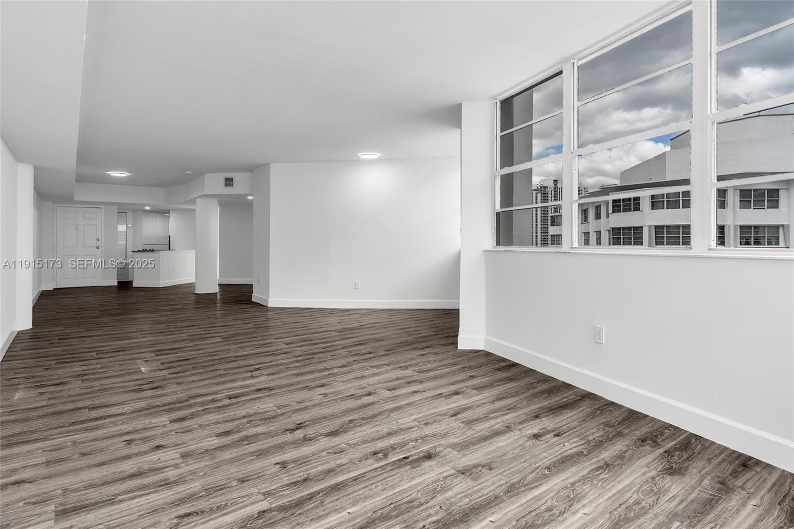 825 Brickell Bay Drive 1942, Miami, FL 33131 photo 13