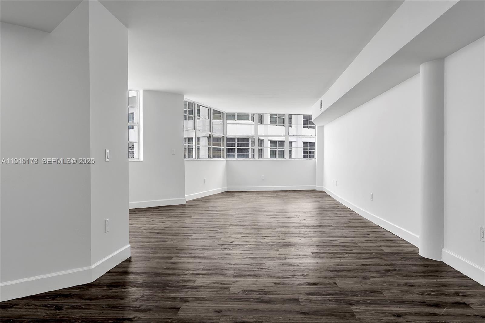 825 Brickell Bay Drive 1942, Miami, FL 33131 photo 15