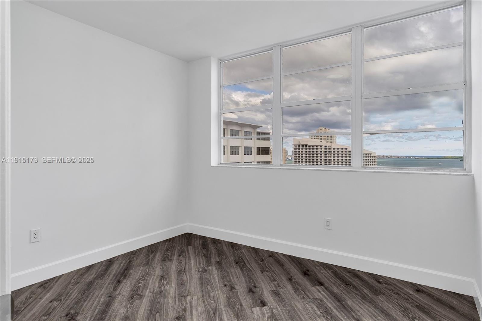 825 Brickell Bay Drive 1942, Miami, FL 33131 photo 18