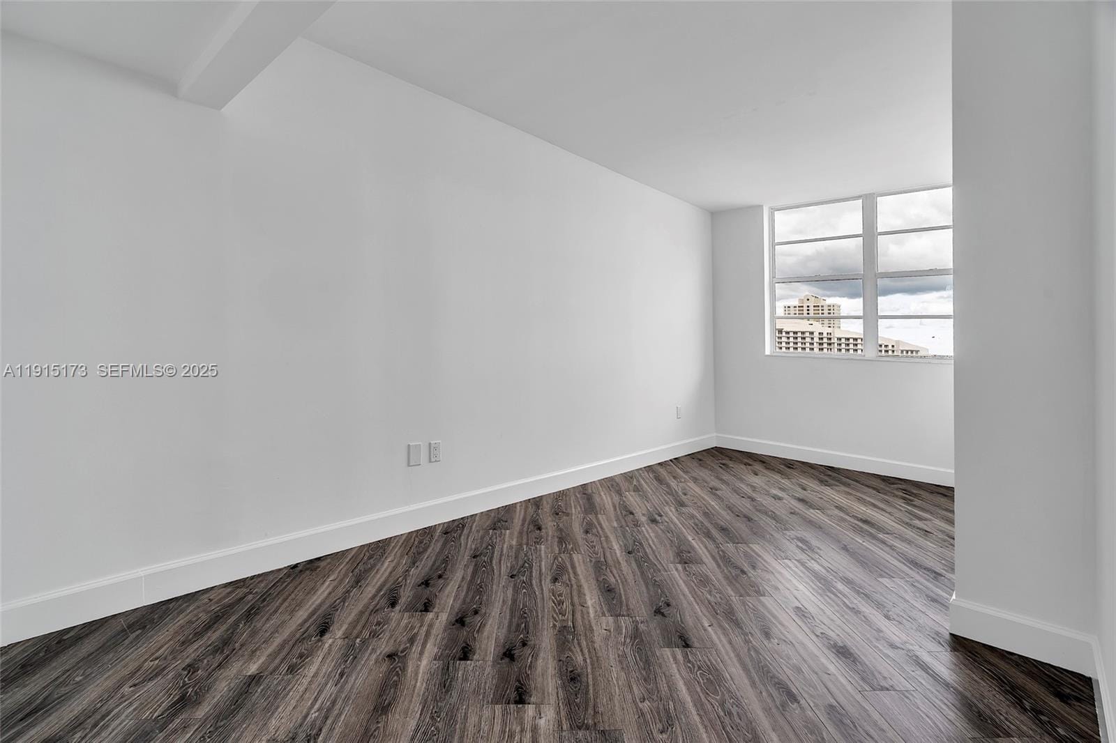825 Brickell Bay Drive 1942, Miami, FL 33131 photo 22