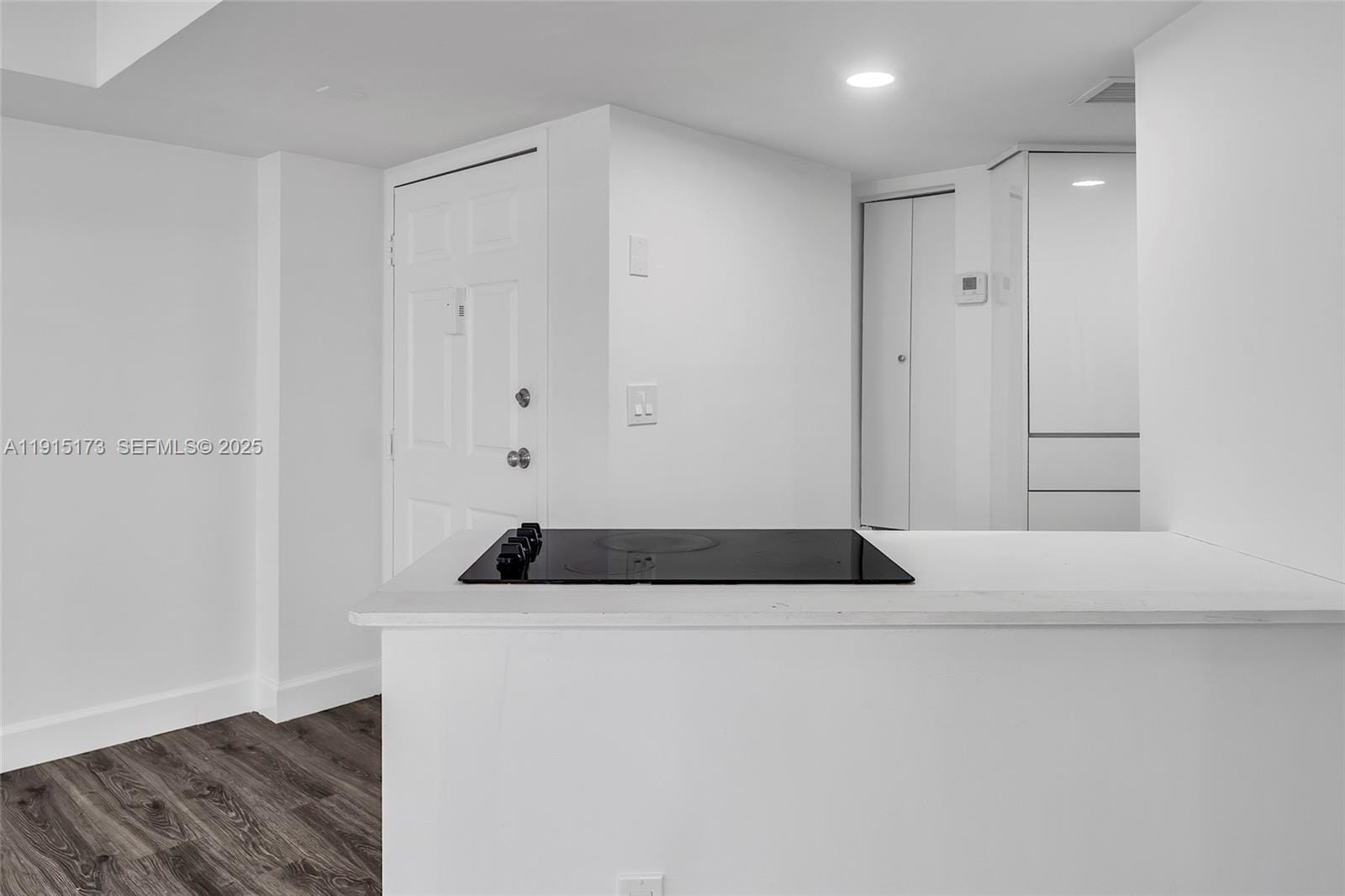 825 Brickell Bay Drive 1942 — photo 5