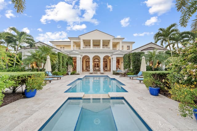 6968 SE Harbor Circle, Stuart, FL 34996