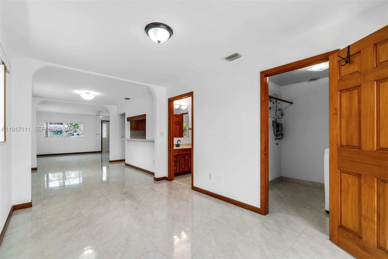 9085 SW 157th Street — photo 5