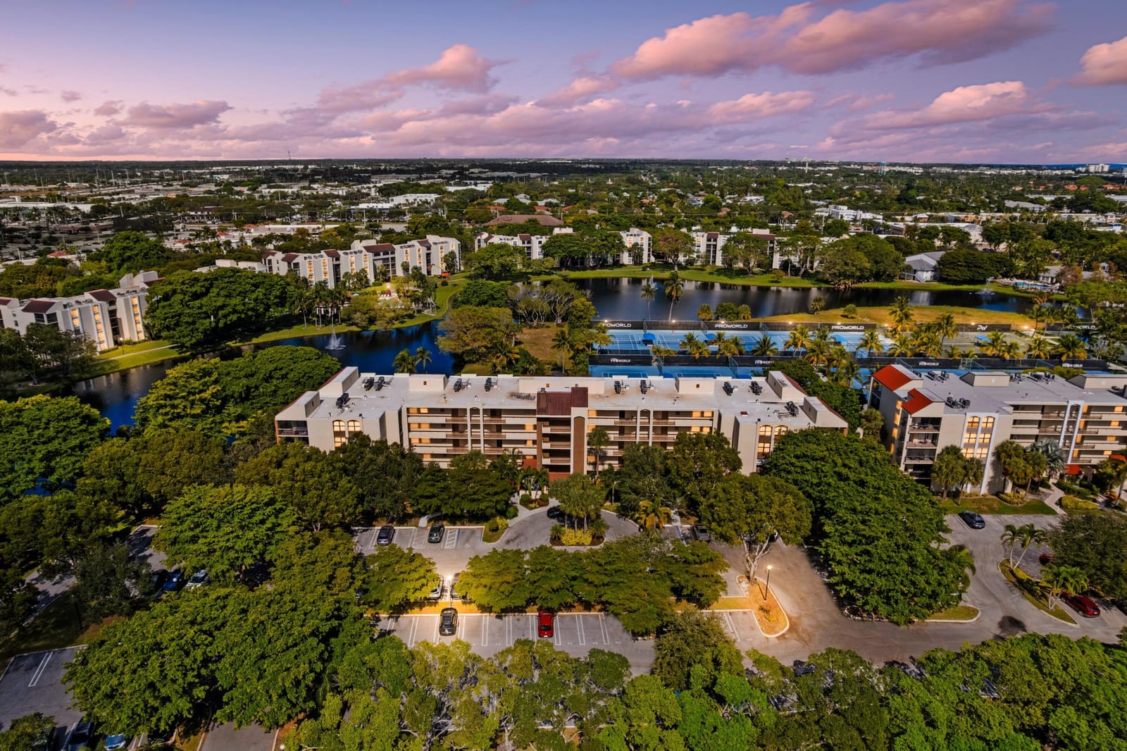 955 Egret Circle 109, Delray Beach, FL 33444 photo 1