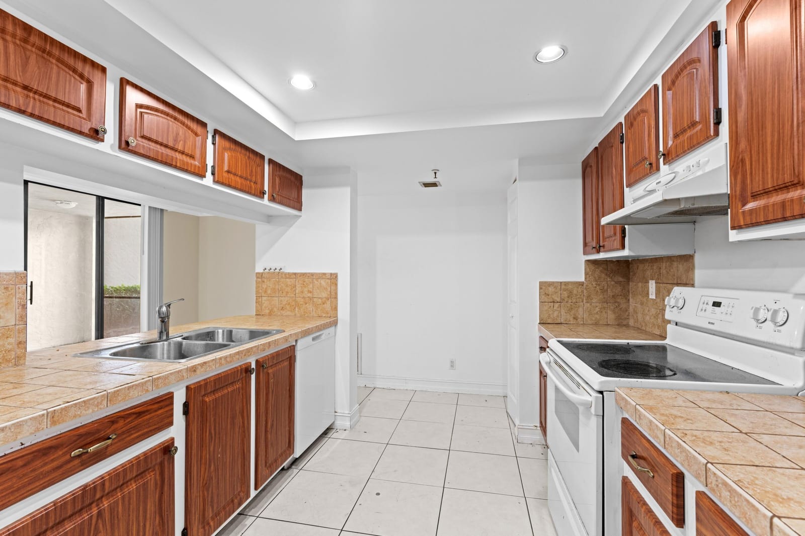 955 Egret Circle 109, Delray Beach, FL 33444 photo 7