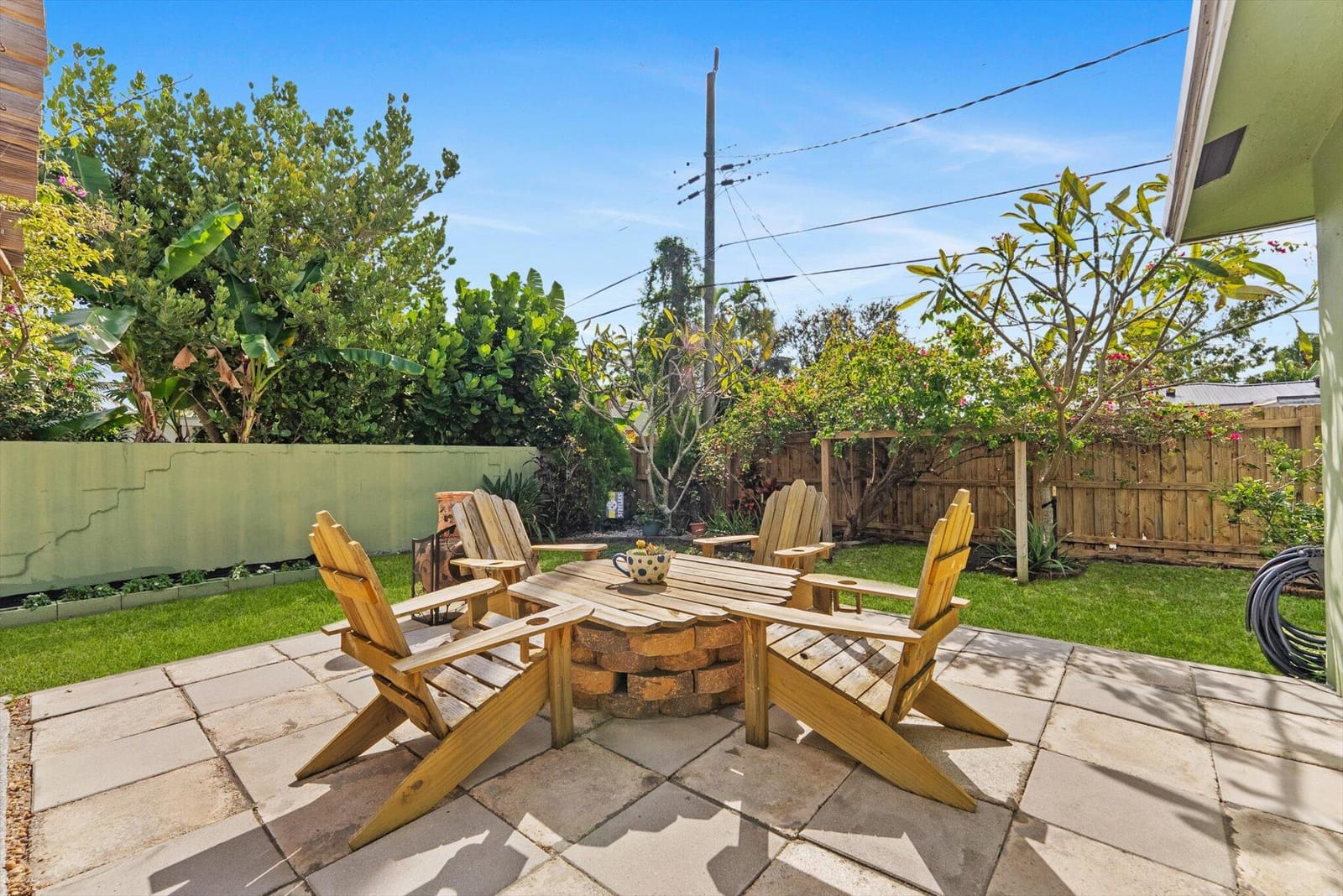 320 Summa Street — photo 3